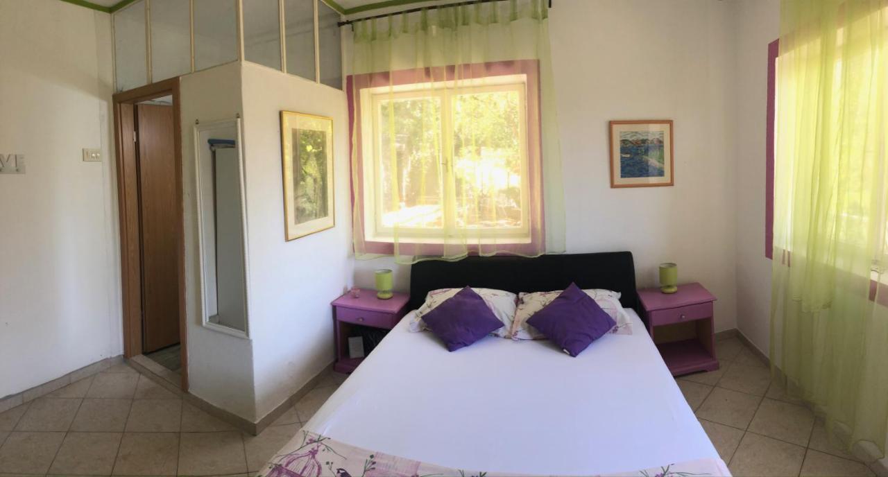 Family Stakic Apartment Baska Voda Bagian luar foto