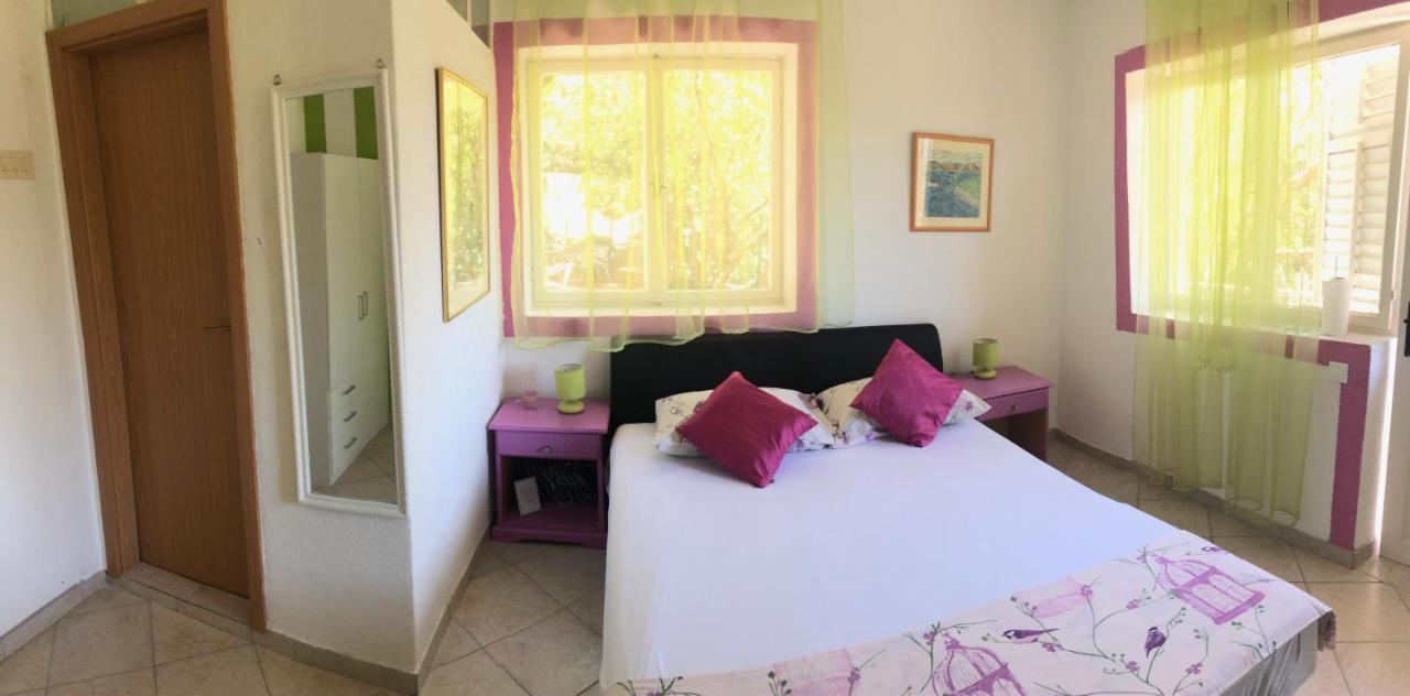 Family Stakic Apartment Baska Voda Bagian luar foto