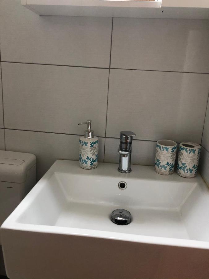 Family Stakic Apartment Baska Voda Bagian luar foto